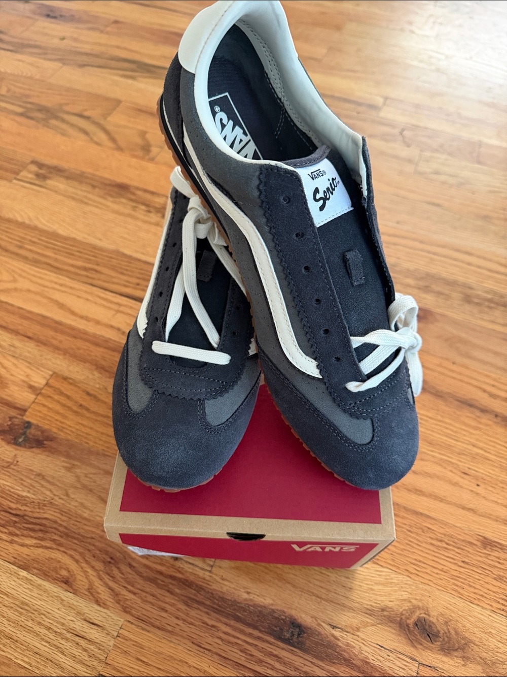BNIB Vans Super Lowpro in Pewter